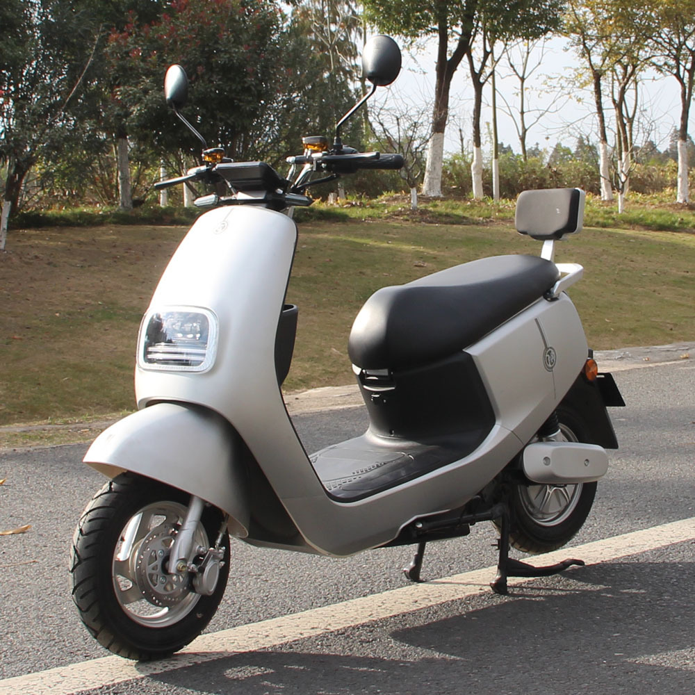 出口電動(dòng)摩托車(chē)小龜王電瓶車(chē)小精靈電動(dòng)車(chē)廠家直銷(xiāo)